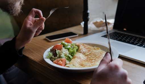 10 Best Omelets in Iowa!